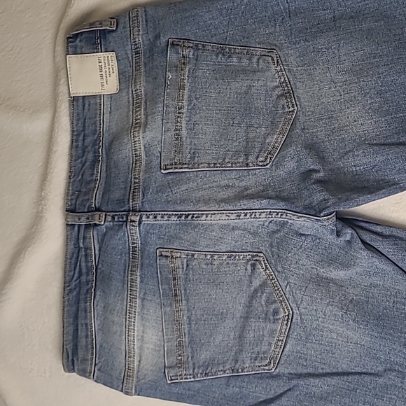 Zara Badic denim Jean with pearl detail - Picture 7 of 9